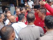 Kader PDIP Geruduk Desmond Saat Berkunjung ke Jawa Tengah