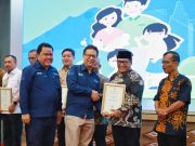 Wahyudi Adisiswanto Bawa Pidie Raih Penghargaan Pekan Imunisasi Dunia 2023