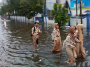 Hujan Deras Semalaman, Kota Tegal Dilanda Banjir