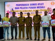 KONI Lhokseumawe Berikan Bonus Kepada Atlet Peraih Medali PORA Pidie 2022